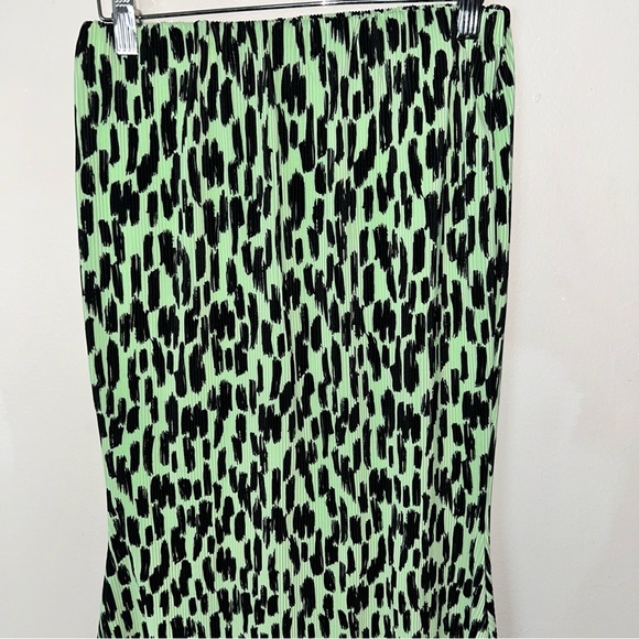 LMT Green and Black Maxi Trumpet Skirt - Picture 2 of 4